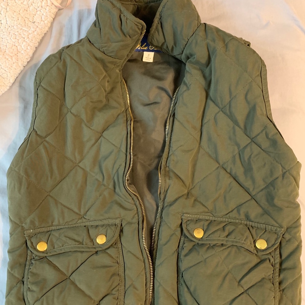Vest good condition